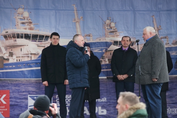 
			В Калининграде состоялся спуск на воду второго траулера для камчатских рыбаков 		