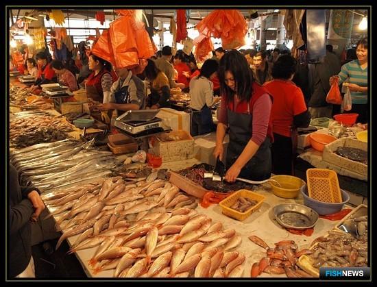 Китаю нужно все больше зарубежной рыбы