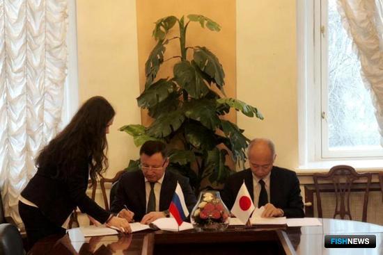 Россия и Япония зафиксировали договоренности в сфере рыболовства