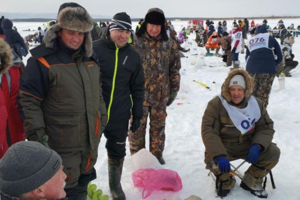 
			Илья Шестаков дал старт соревнованиям по подлёдной рыбалке «Сахалинский лёд»		