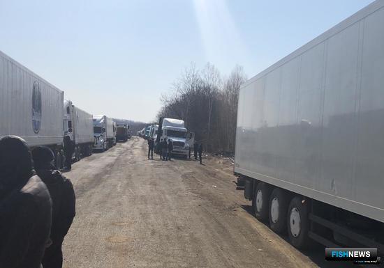 Власти Приморья выпустили постановление по грузовикам, идущим в Китай