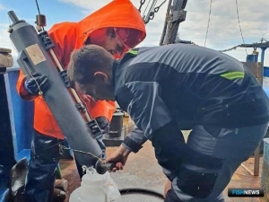 Ученые проверяют влияние потепления на воды Арктики Ученые проверяют влияние потепления на воды Арктики