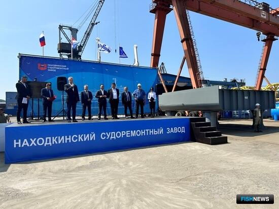 День кораблестроителя в Приморье отметили закладкой новых краболовов День кораблестроителя в Приморье отметили закладкой новых краболовов