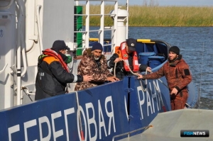 Пограничники спасли двух дагестанских рыбаков Пограничники спасли двух дагестанских рыбаков